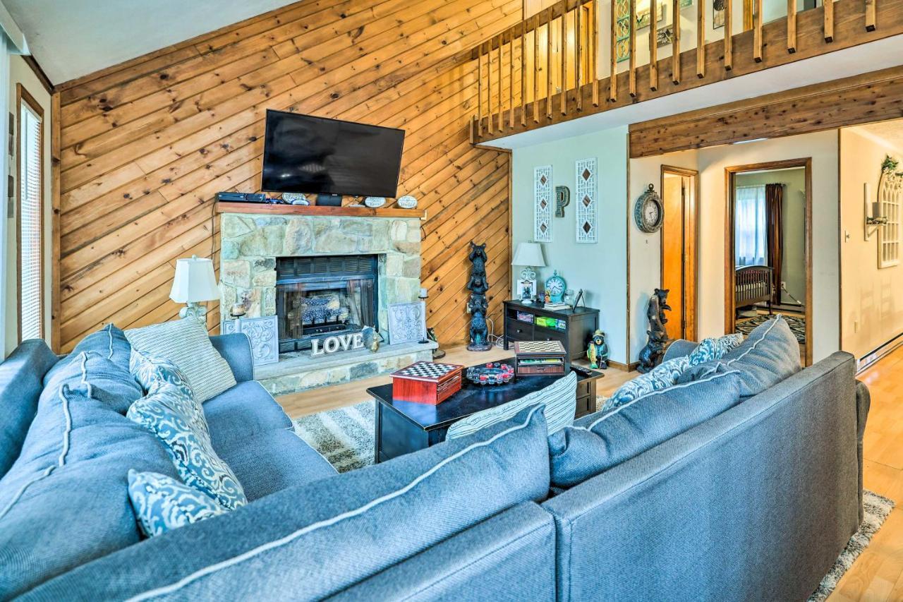 Poconos Vacation Home Walk To Locust Lake! Pocono Lake Exterior foto